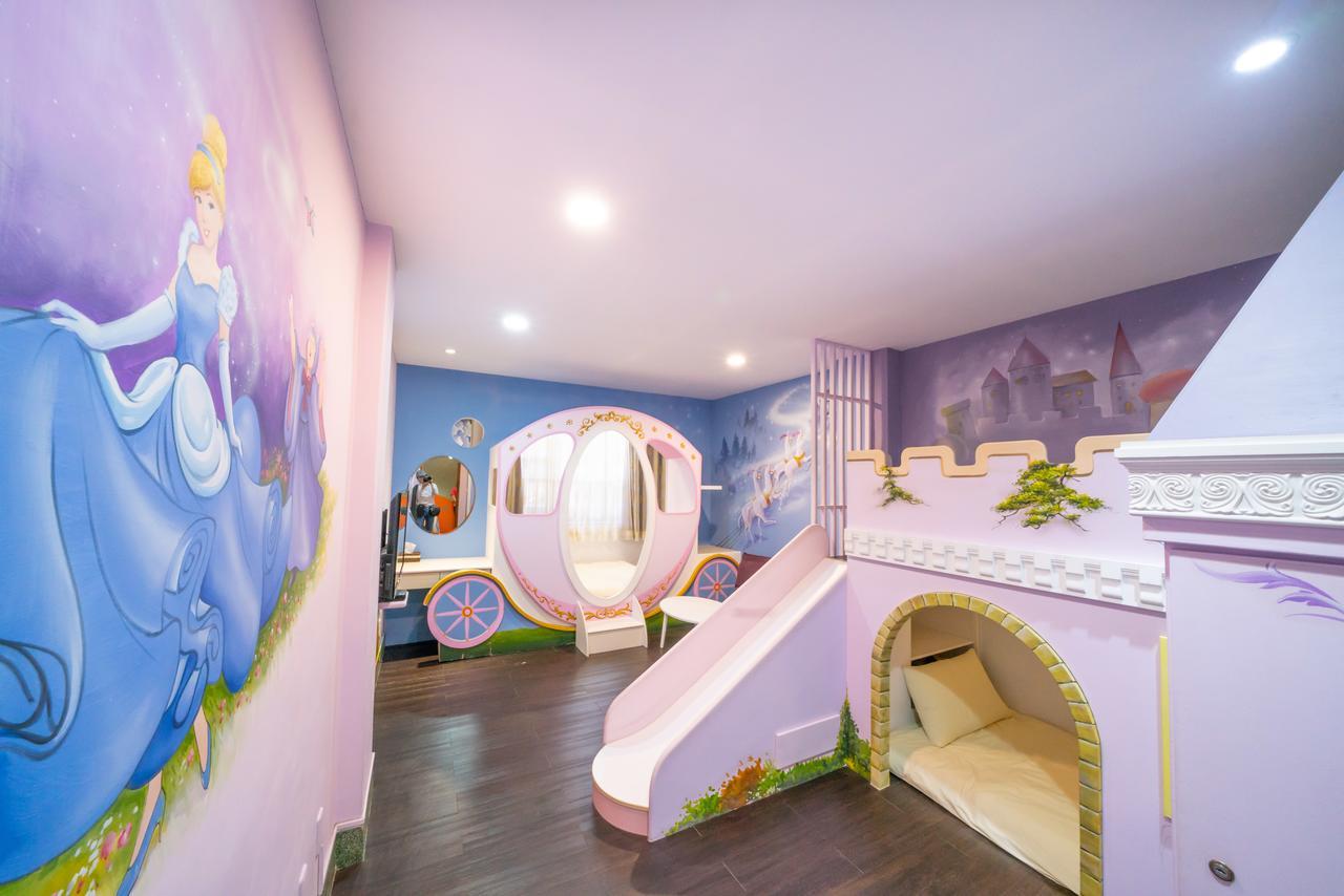 Fairytale House Bed & Breakfast ไถหนาน ภายนอก รูปภาพ